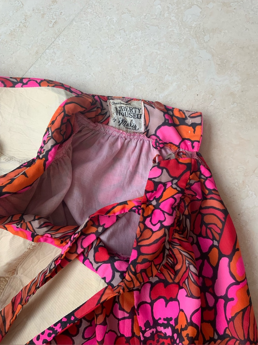 Vintage Malia 70’s Vibrant Pink/Orange Floral Halter Maxi Dress Sz med - Picture 4 of 7